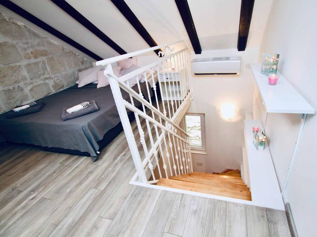 Dalmatian White Shell Apartman Kaštela Kültér fotó