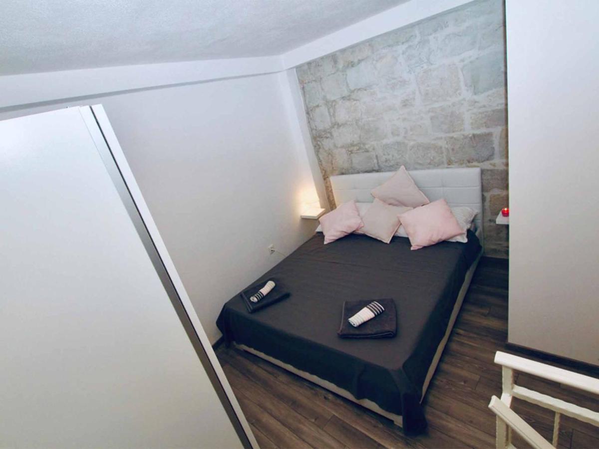 Dalmatian White Shell Apartman Kaštela Kültér fotó